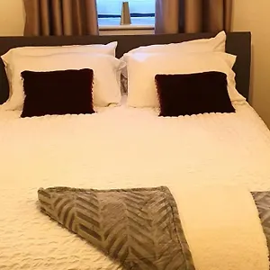  Apartment Serviced United Kingdom